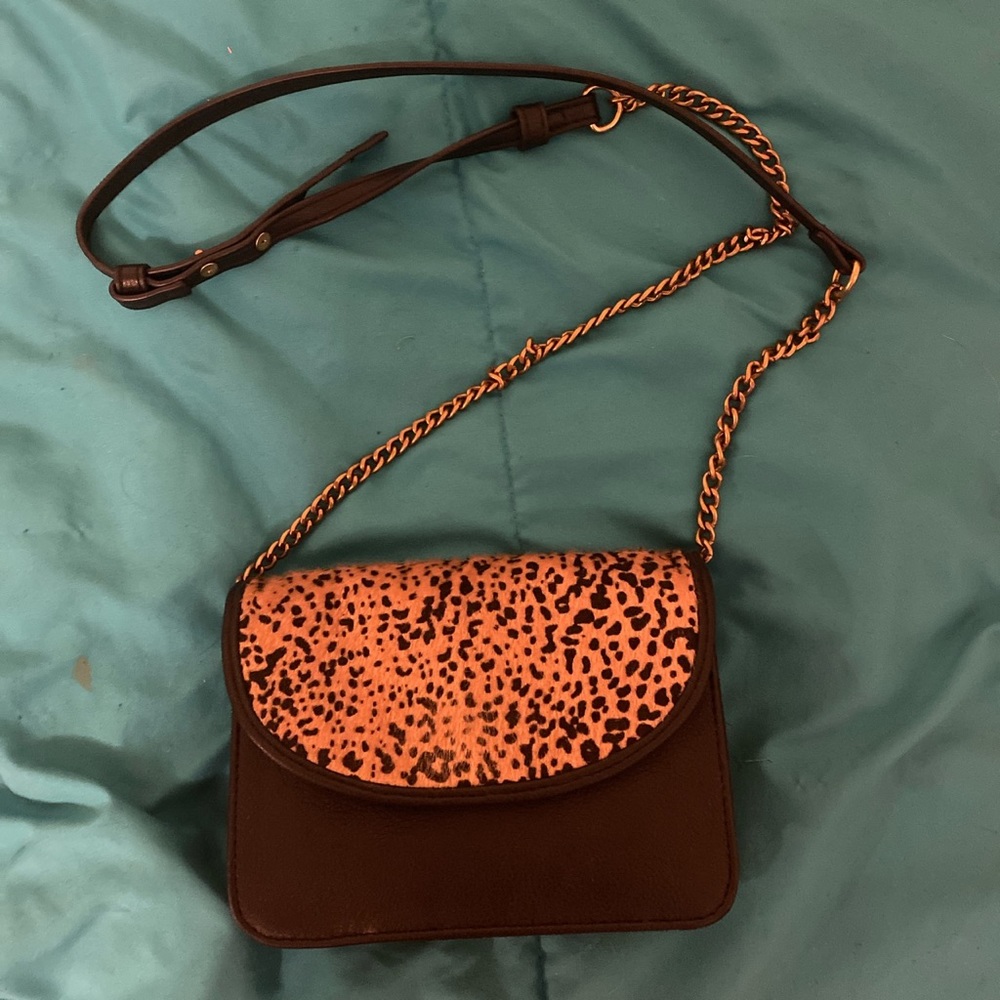 American Eagle leopard print crossbody bag